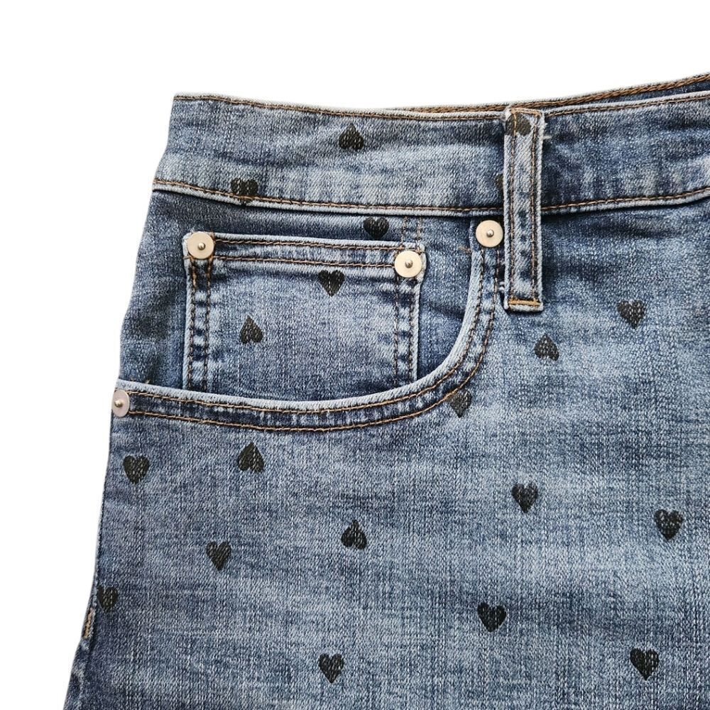 Madewell Women's Blue Denim Shorts High-Rise Heart Printed Fray Hem Size 30 (M) - Picture 5 of 15
